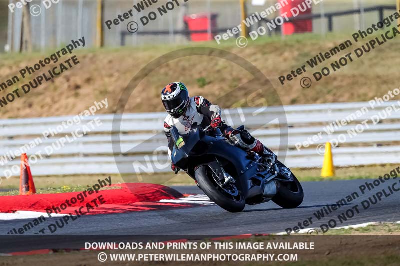 enduro digital images;event digital images;eventdigitalimages;no limits trackdays;peter wileman photography;racing digital images;snetterton;snetterton no limits trackday;snetterton photographs;snetterton trackday photographs;trackday digital images;trackday photos